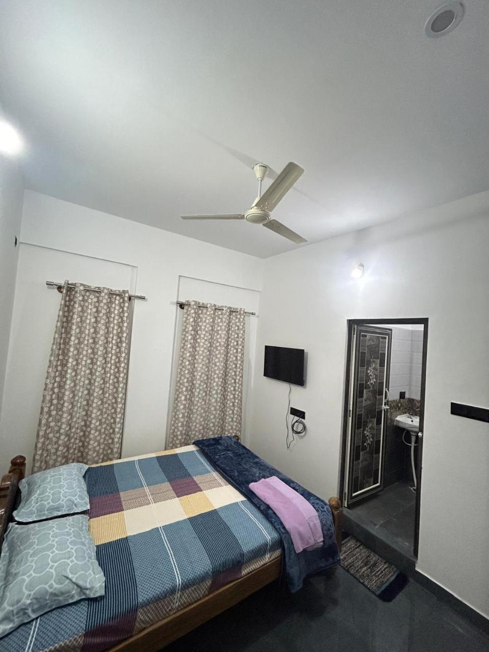 Travel Inn Mysore Vanivilasa Puram Екстер'єр фото